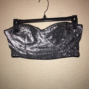 Unique sequence crop top from forever 21 worn once